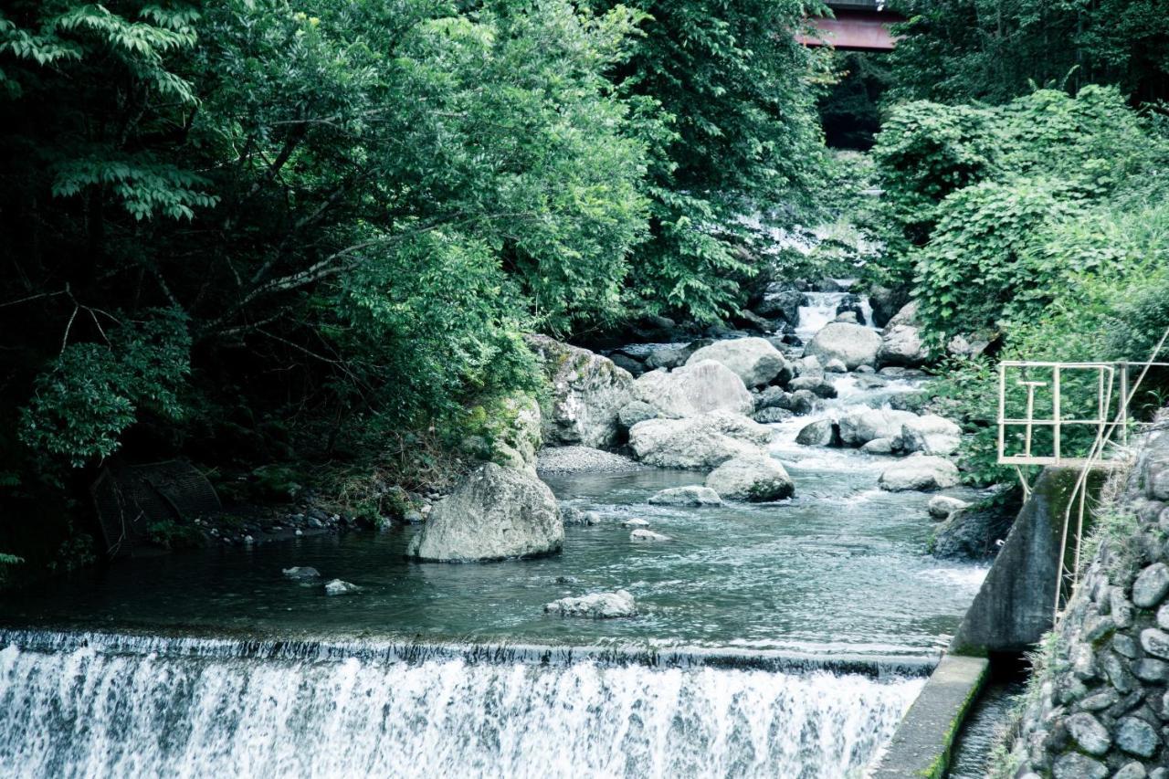 山の中の一棟貸切宿 五番地 Nambu (Yamanashi) Eksteriør billede